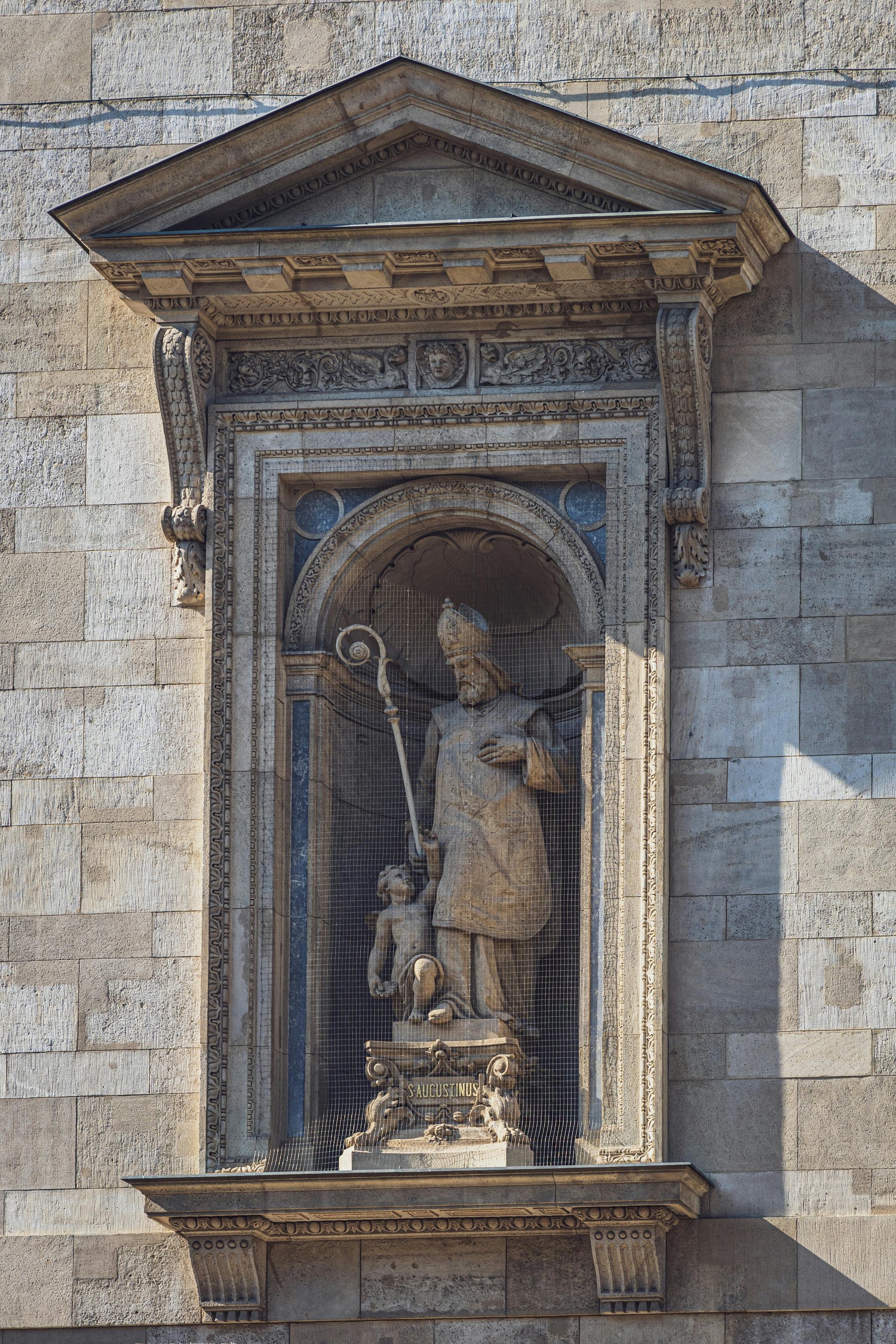 Augustin Statue.jpg__PID:a648cd4b-db4e-4c2f-b7f8-20e1f350539f